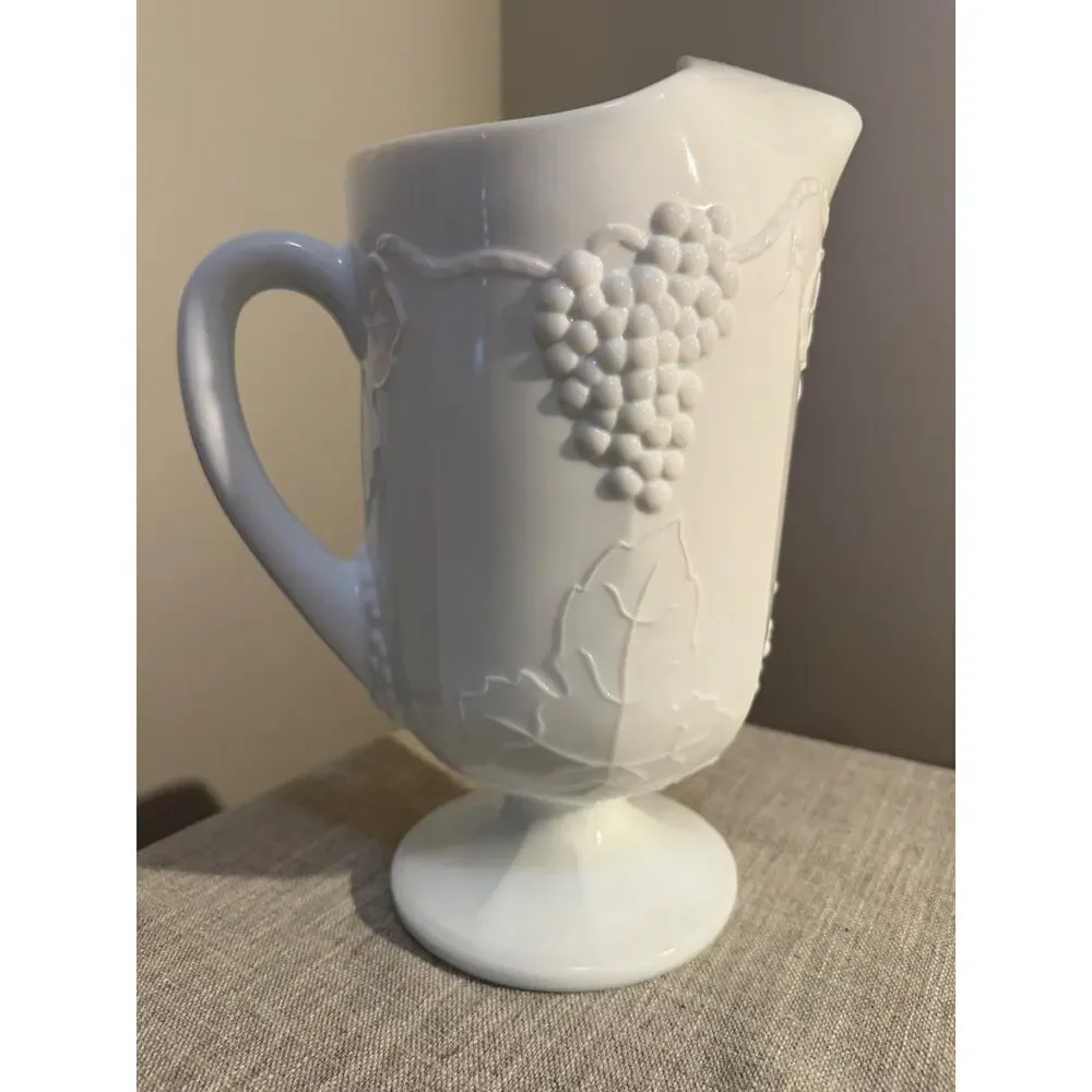 🍇 Vintage Indiana Colony Harvest Milk Glass Pitcher | White Grape & Vine | 10.”